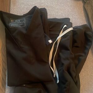 Figs scrubs small small in black